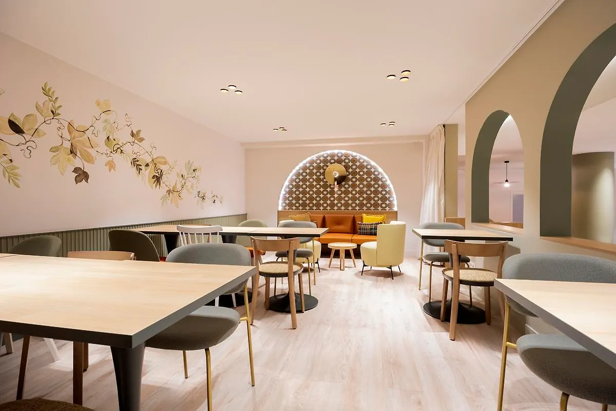 Citadines Toison D'Or Brussels Aparthotel Saint-Gilles 3*,